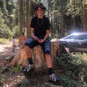 Meet your Posher, Jasmine